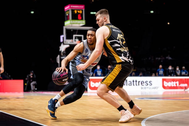 英目前对 英目前对