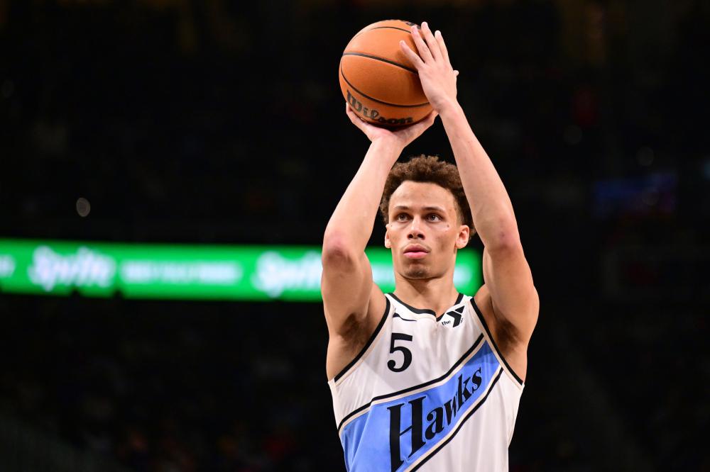 少两名射手 少两名射手